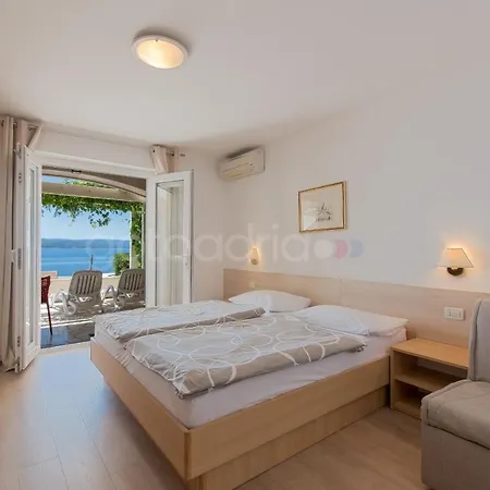 Beachfront Ljubica *