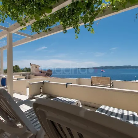 Apartment Beachfront Ljubica Brela