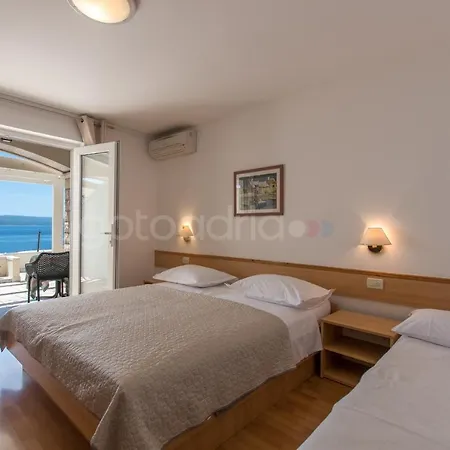 Apartment Beachfront Ljubica