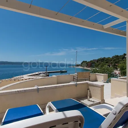 Beachfront Ljubica Apartment