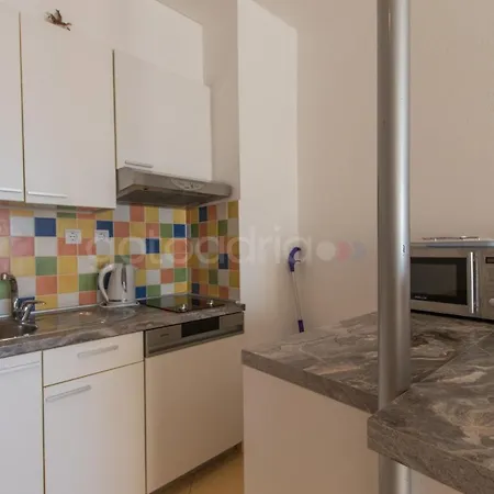 Beachfront Ljubica Apartment Brela