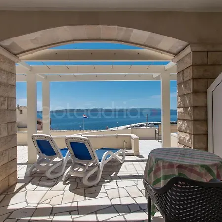 Apartment Beachfront Ljubica *